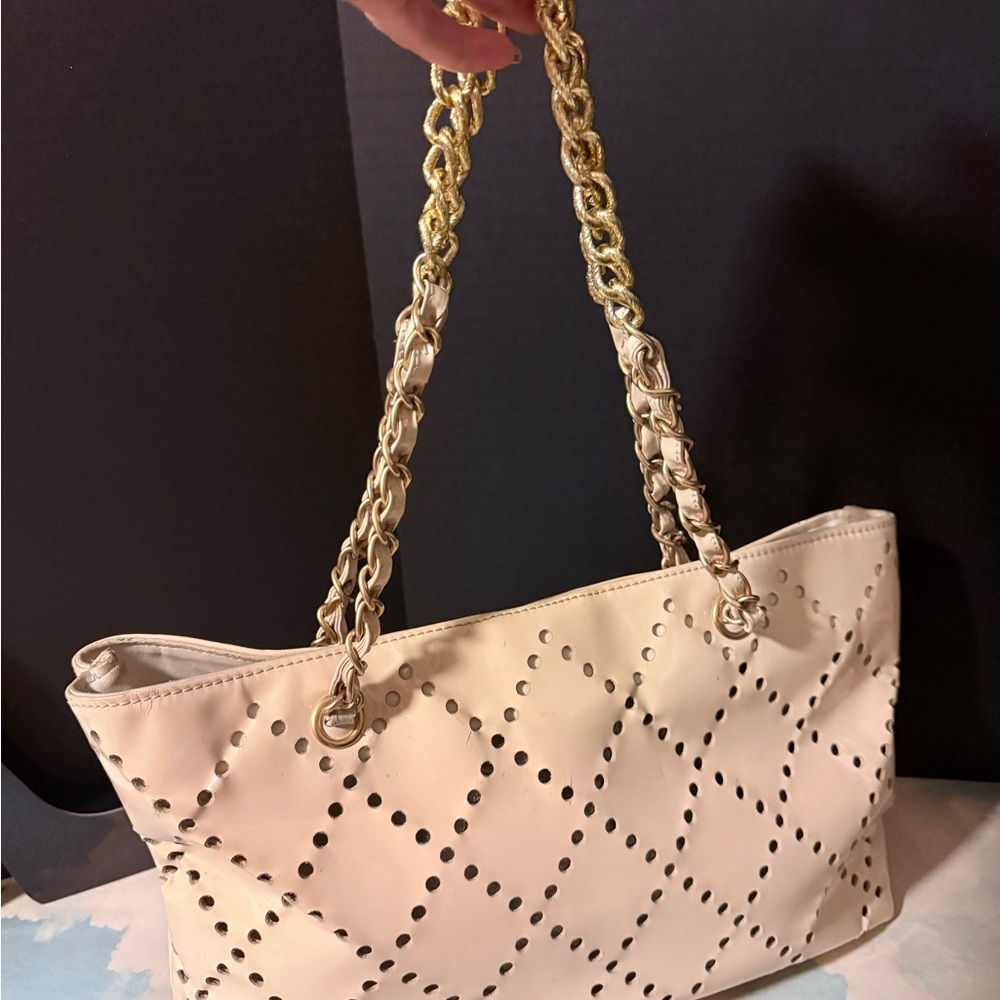 Chanel shoulder bag Cream /Gold Chain - Picture 3 of 14